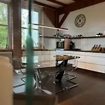 Appartement Aryve Erfurterloft - Boutique Loft Zentrumsnah Mit Kostenfreien Parkplaetzen, Design-interieur Und Netflix *