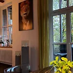 Aryve Erfurterloft - Boutique Loft Zentrumsnah Mit Kostenfreien Parkplaetzen, Design-interieur Und Netflix Erfurt