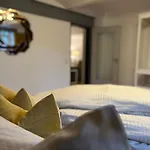 Appartement Aryve Erfurterloft - Boutique Loft Zentrumsnah Mit Kostenfreien Parkplaetzen, Design-interieur Und Netflix *