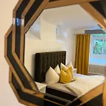 Aryve Erfurterloft - Boutique Loft Zentrumsnah Mit Kostenfreien Parkplaetzen, Design-interieur Und Netflix Διαμέρισμα Ερφούρτη