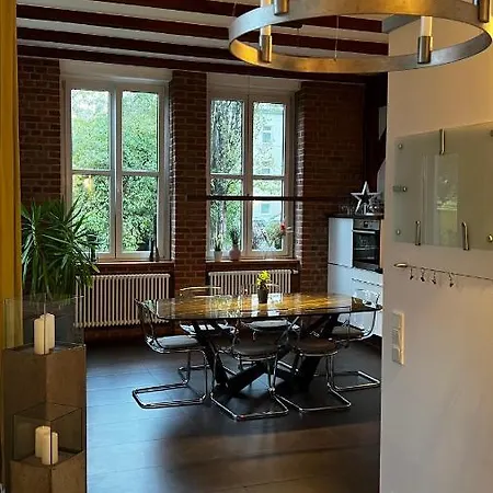 Aryve Erfurterloft - Boutique Loft Zentrumsnah Mit Kostenfreien Parkplaetzen, Design-interieur Und Netflix *